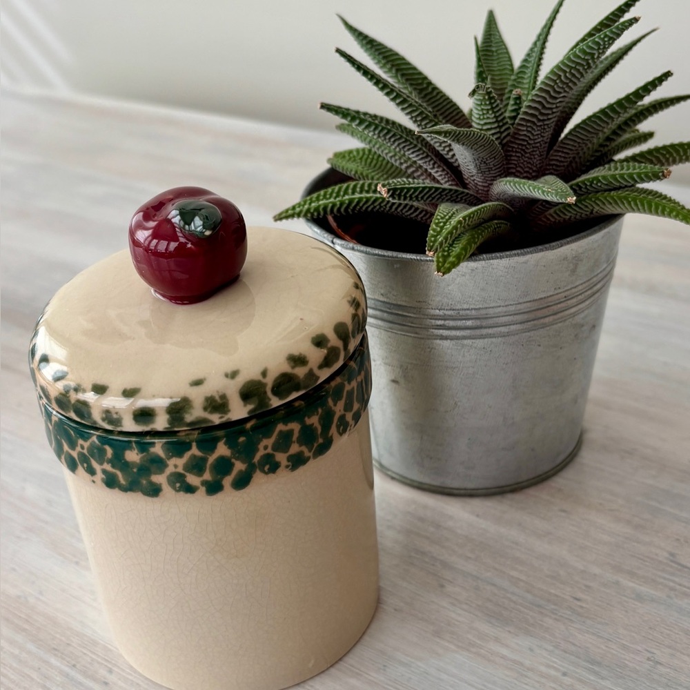 NWOT Cream Ceramic Jar with Green Detailing & Chili Pepper Lid.